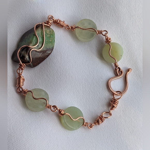 Handcrafted Copper Chain Bracelet With Chrysoprase And Aventurine Gemstones - Picture 11 of 16